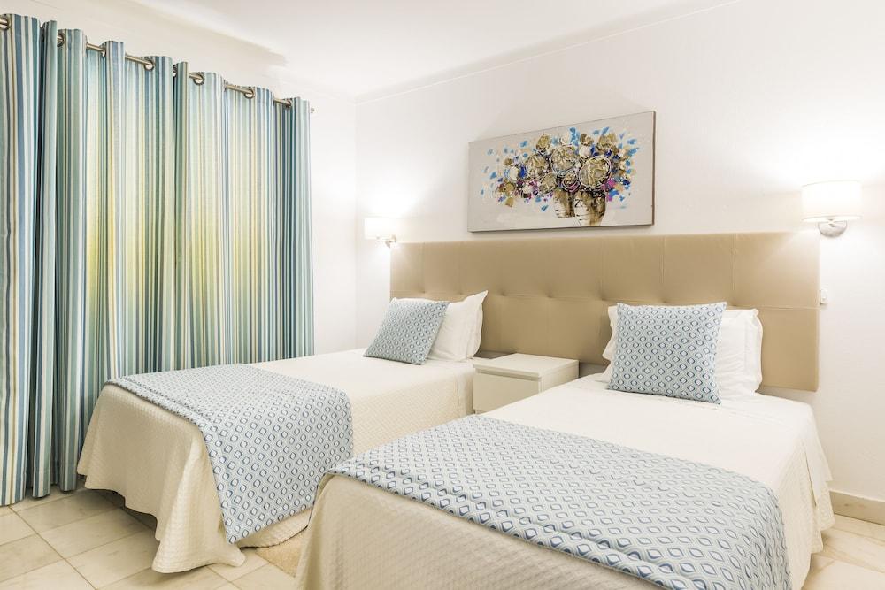 Aparthotel Jardim Do Vau à Portimão Extérieur photo